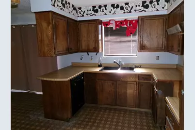 538 E Massey Street, Athens, TX 75751 - Photo 9