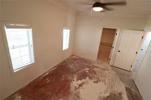 1065 W Pecan St, Stephenville, TX 76401 - Photo 31