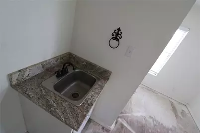 1065 W Pecan Street, Stephenville, TX 76401 - Photo 23