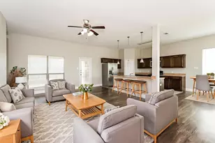 15635 Gatsby Ln, Dallas, TX 75253 - Photo 3