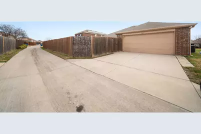 705 Jewelflower Drive, DeSoto, TX 75115 - Photo 37