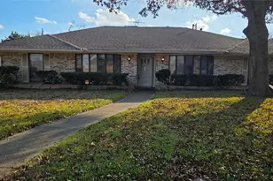 604 The Meadows Pkwy, DeSoto, TX 75115 - Photo 1