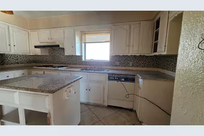 604 The Meadows Parkway, DeSoto, TX 75115 - Photo 9