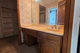 604 The Meadows Pkwy, DeSoto, TX 75115 - Photo 17