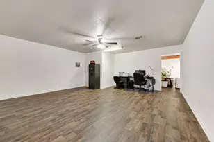 708 Shady Grove Dr, Granbury, TX 76049 - Photo 25