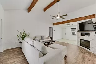 708 Shady Grove Dr, Granbury, TX 76049 - Photo 9