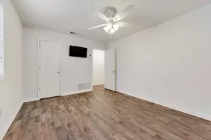 708 Shady Grove Dr, Granbury, TX 76049 - Photo 21