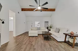 708 Shady Grove Dr, Granbury, TX 76049 - Photo 7