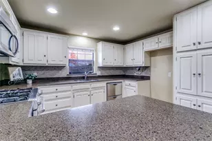 300 Sioux St, Keller, TX 76248 - Photo 13