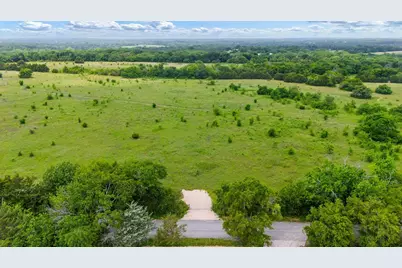 207 Possom Trot Hollow Road, Whitewright, TX 75491 - Photo 7
