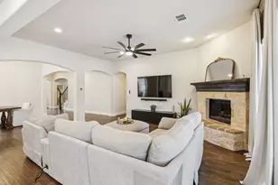 821 Patio St, Little Elm, TX 76227 - Photo 3