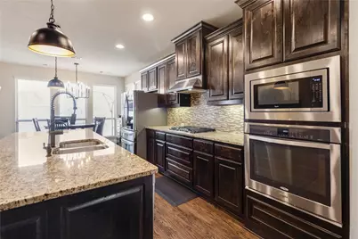 821 Patio Street, Little Elm, TX 76227 - Photo 9