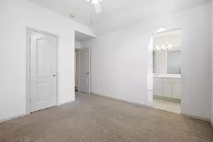 808 Shady Glen Ct, Fort Worth, TX 76120 - Photo 25