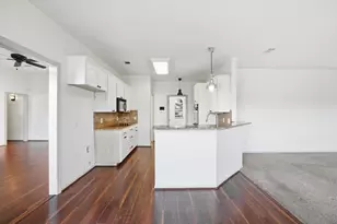 808 Shady Glen Ct, Fort Worth, TX 76120 - Photo 15