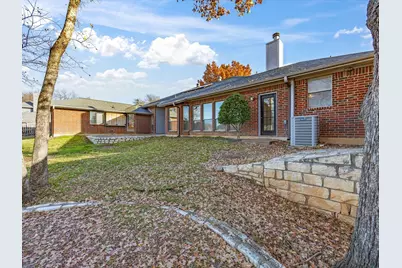 808 Shady Glen Court, Fort Worth, TX 76120 - Photo 37