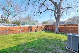 203 E Ann St, Kaufman, TX 75142 - Photo 15
