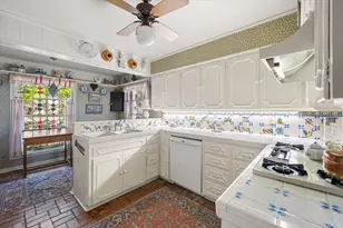 1009 Dobbins Rd, Corsicana, TX 75110 - Photo 7