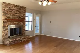 2841 Southridge Dr, Grapevine, TX 76051 - Photo 9