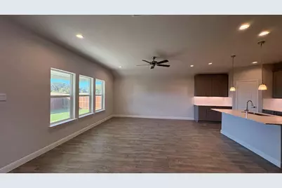 4207 Cornerstone Circle, Granbury, TX 76048 - Photo 7