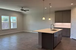 4207 Cornerstone Cir, Granbury, TX 76048 - Photo 3