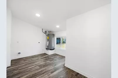 807 Adkins Street, Bowie, TX 76230 - Photo 21