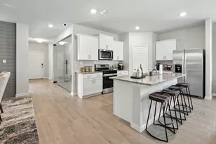 913 Hollyn Dr, Decatur, TX 76234 - Photo 3