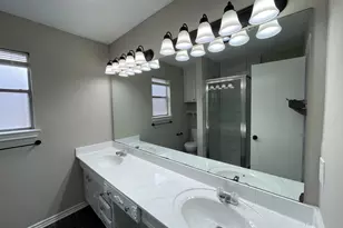 4805 Crestmont Ct, Arlington, TX 76017 - Photo 7