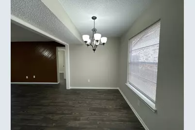 4805 Crestmont Court, Arlington, TX 76017 - Photo 5