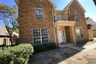 4150 Briar Hill Dr, Grand Prairie, TX 75052 - Photo 3