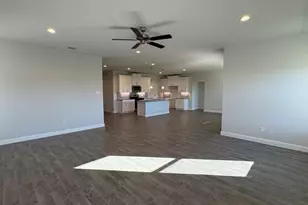 4206 Cornerstone Cir, Granbury, TX 76048 - Photo 9