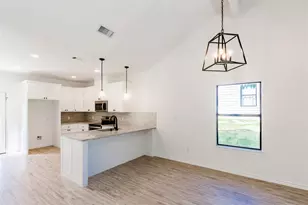 3618 Montego Blvd, Granbury, TX 76049 - Photo 3