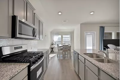 10108 Sunnyview Lane, Aubrey, TX 76227 - Photo 3