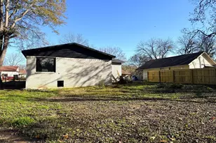 516 S O'Tyson, Mt Pleasant, TX 75455 - Photo 17