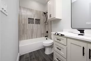 302 W Pine St, Whitewright, TX 75491 - Photo 21