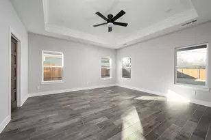 302 W Pine St, Whitewright, TX 75491 - Photo 7