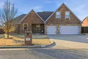 1720 Elk Run Dr, Stephenville, TX 76401 - Photo 27