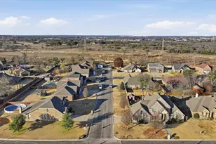 1720 Elk Run Dr, Stephenville, TX 76401 - Photo 31