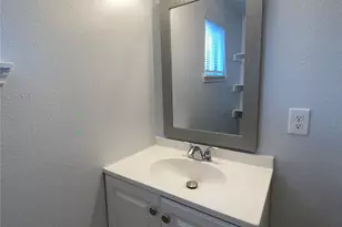 905 Milam Dr, Euless, TX 76039 - Photo 25