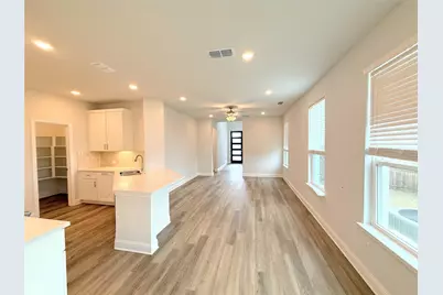 11402 Chepstow Crescent Court, Frisco, TX 75035 - Photo 9