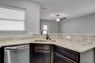 2735 W Washington St, Denison, TX 75020 - Photo 9