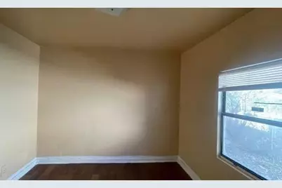 4505 Quails Lane, Fort Worth, TX 76119 - Photo 13