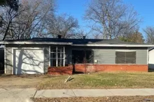 4505 Quails Ln, Fort Worth, TX 76119 - Photo 1