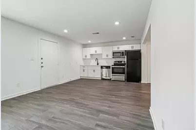 321 E 8th Street #110, Dallas, TX 75203 - Photo 11