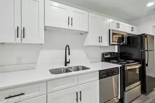 321 E 8th St, Dallas, TX 75203 - Photo 9