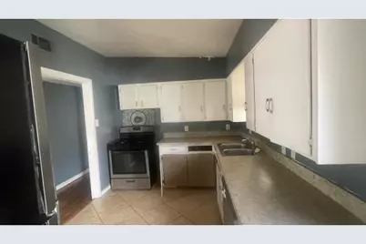 2713 Cordone Street, Fort Worth, TX 76133 - Photo 9