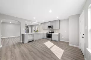 218 Chandler St, Wilmer, TX 75172 - Photo 3