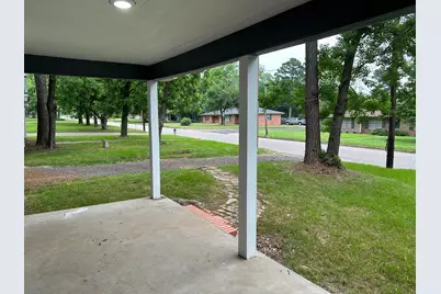 907 Davis Street S, Sulphur Springs, TX 75482 - Photo 5