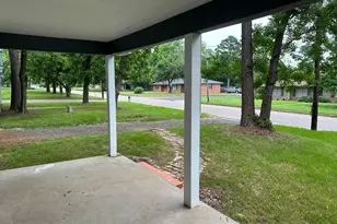 907 Davis Street S, Sulphur Springs, TX 75482 - Photo 5