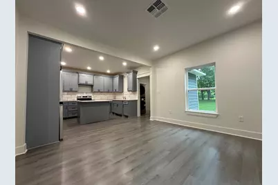 907 Davis Street S, Sulphur Springs, TX 75482 - Photo 7