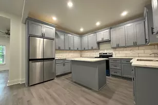 907 Davis Street S, Sulphur Springs, TX 75482 - Photo 9